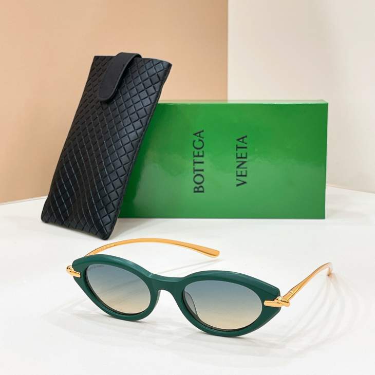 Picture of Bottega Veneta Sunglasses _SKUfw80050229fw